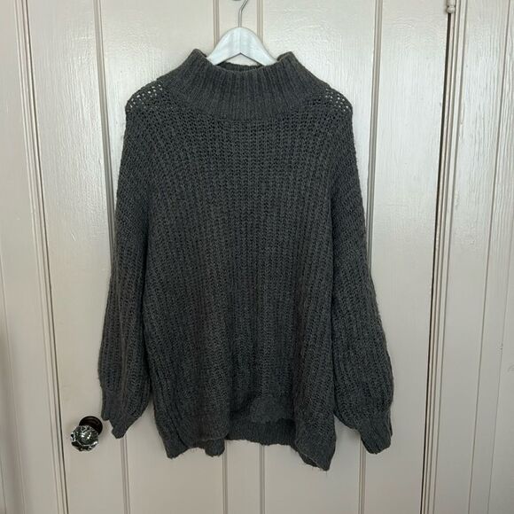 UO Gemini Turtleneck Tunic - Picture 2 of 4